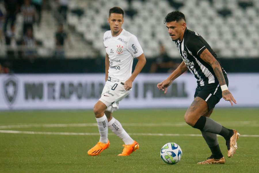 Botafogo chega de três derrotas seguidas