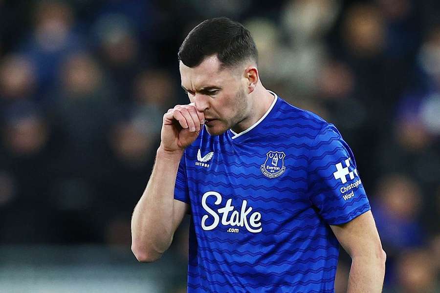 Keane doplatil na tahání za vlasy. Obránce Evertonu má stopku na tři zápasy