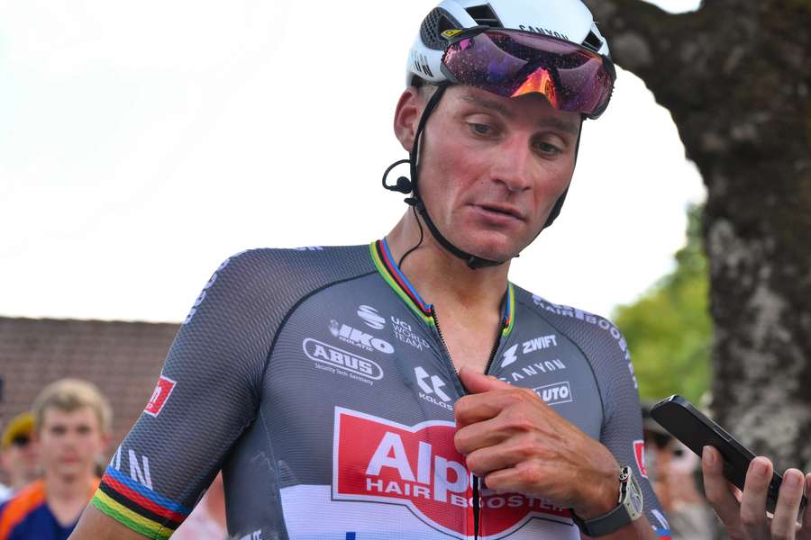 Mathieu van der Poel est de retour. Mathieu van der Poel est de retour.