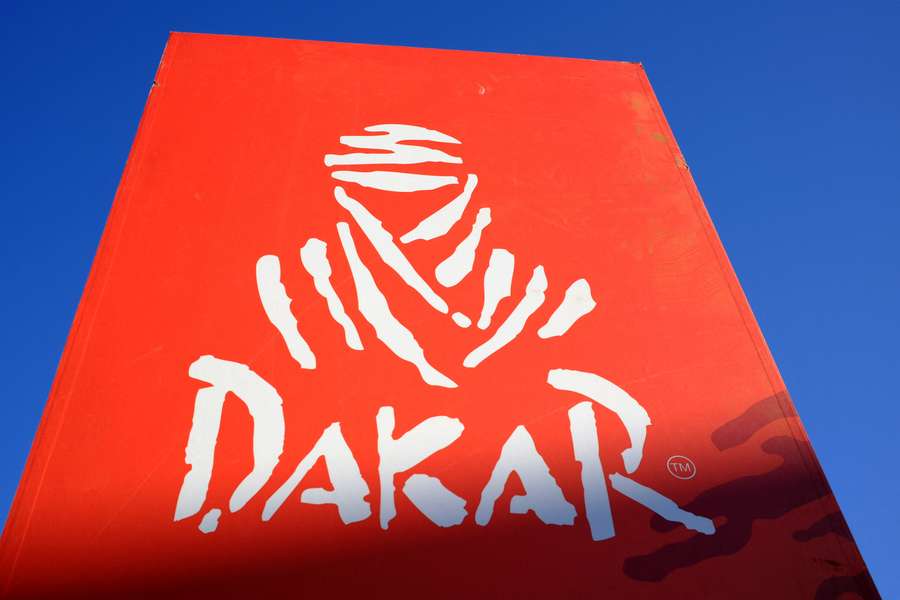 Ekstrom se queda con el prólogo del Dakar, Sainz, séptimo Ekstrom se queda con el prólogo del Dakar, Sainz, séptimo