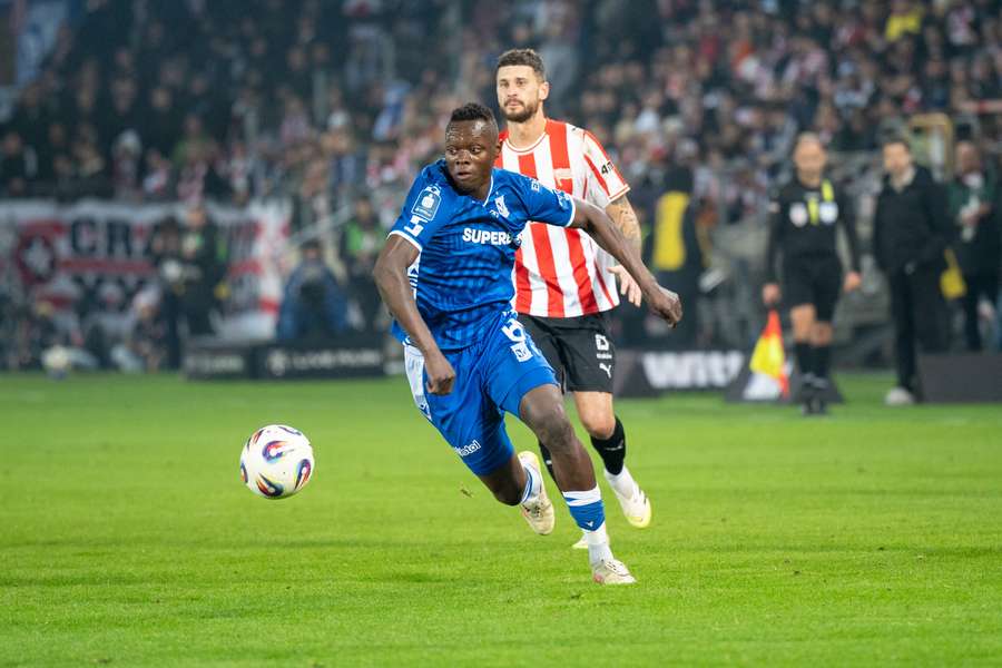 Ouma strávil loňskou sezonu v Lechu Poznaň. Ouma strávil loňskou sezonu v Lechu Poznaň.