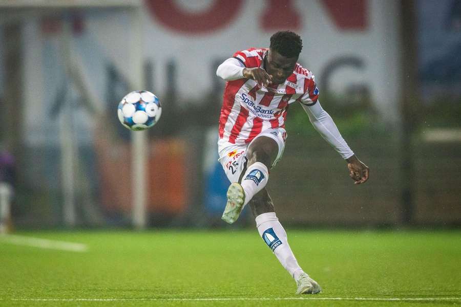 Chelsea, Man Utd face Swiss threat over transfer target Kinteh