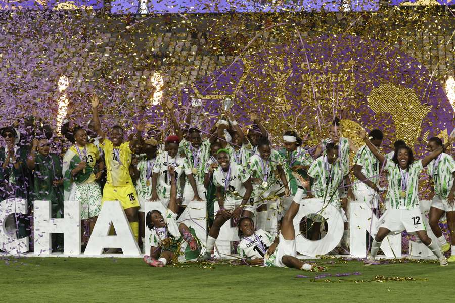 Nigeria domina el fútbol y el baloncesto en África