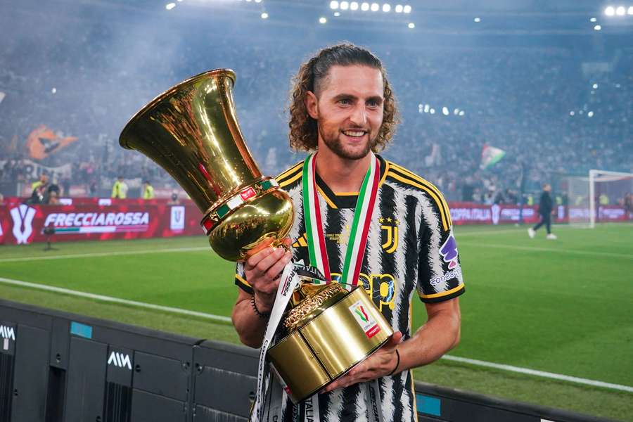 Rabiot esteve cinco épocas na Juventus