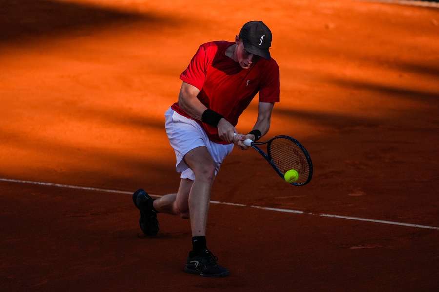 Elmer Moller in action against Andrej Martin