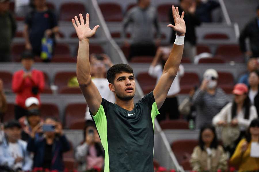 Pechino Atp: Alcaraz troppo forte per Musetti, lo spagnolo ai quarti contro Ruud