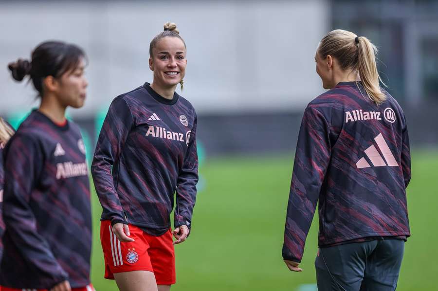 Rechnen? Nein, danke! Bayern und Wolfsburg wollen "alles reinwerfen" Rechnen? Nein, danke! Bayern und Wolfsburg wollen "alles reinwerfen"