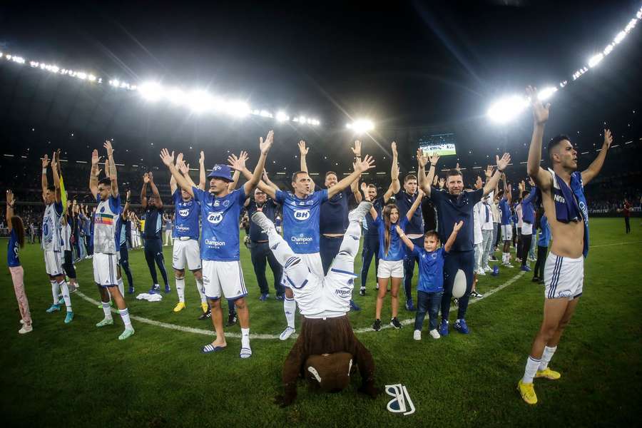 Mesmo sem jogar, Cruzeiro conquista o título da Série B em 2022