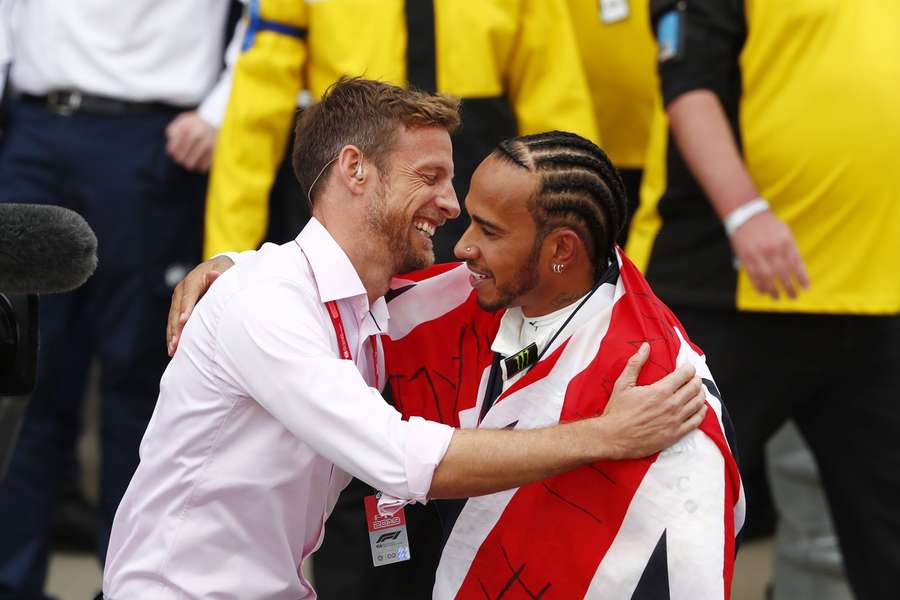 Button has given Hamilton his backing