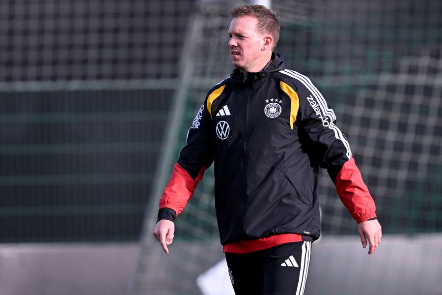 Julian Nagelsmann à l'entraînement de la Mannschaft. Julian Nagelsmann à l'entraînement de la Mannschaft.