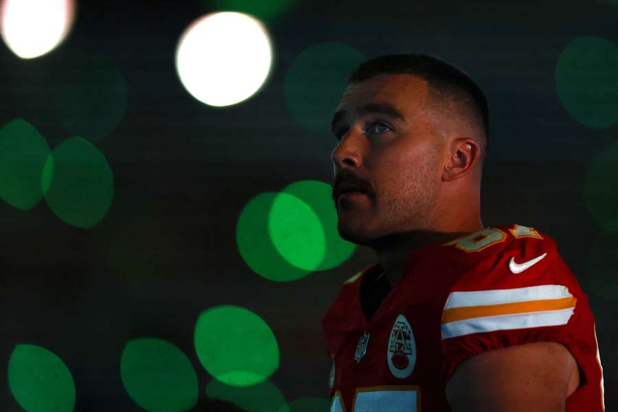 Travis Kelce afirmou que seu foco segue no campo e nas vitórias