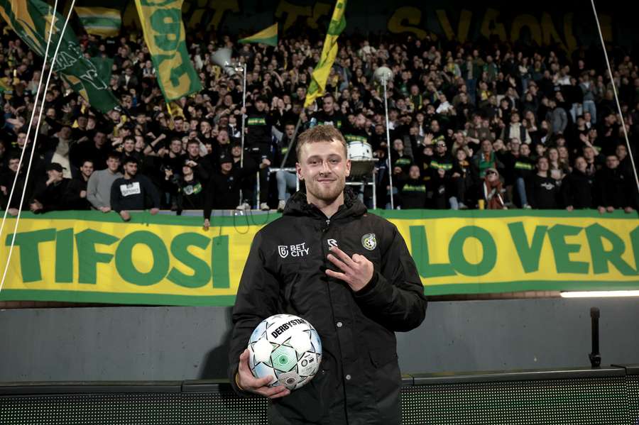 Kaj Sierhuis maakte een hattrick tegen Excelsior