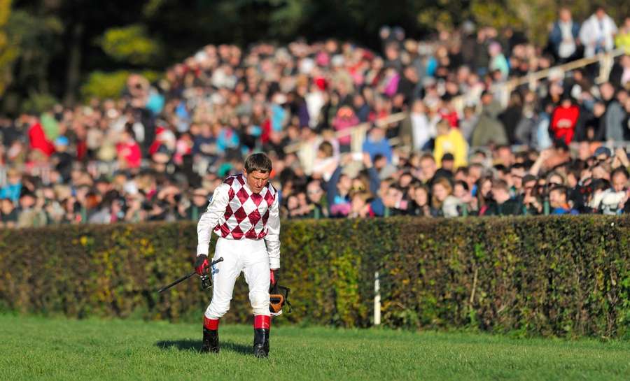 Josef Váňa jde do cíle své poslední Velké pardubické pěšky.