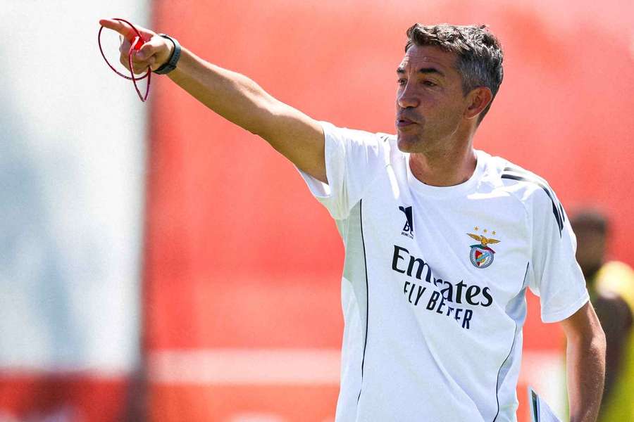 Bruno Lage no treino do Benfica