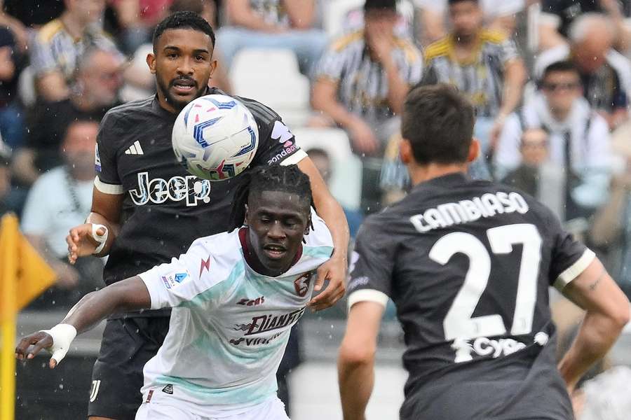 Juventus ontsnapt aan blamage tegen gedegradeerd Salernitana