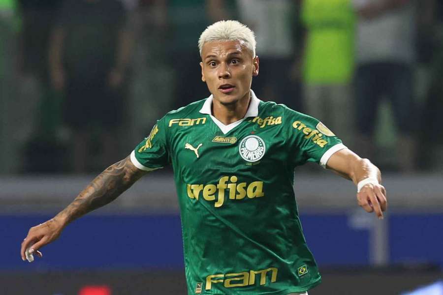 Novo contrato de Ríos com Palmeiras vai até fim de 2028