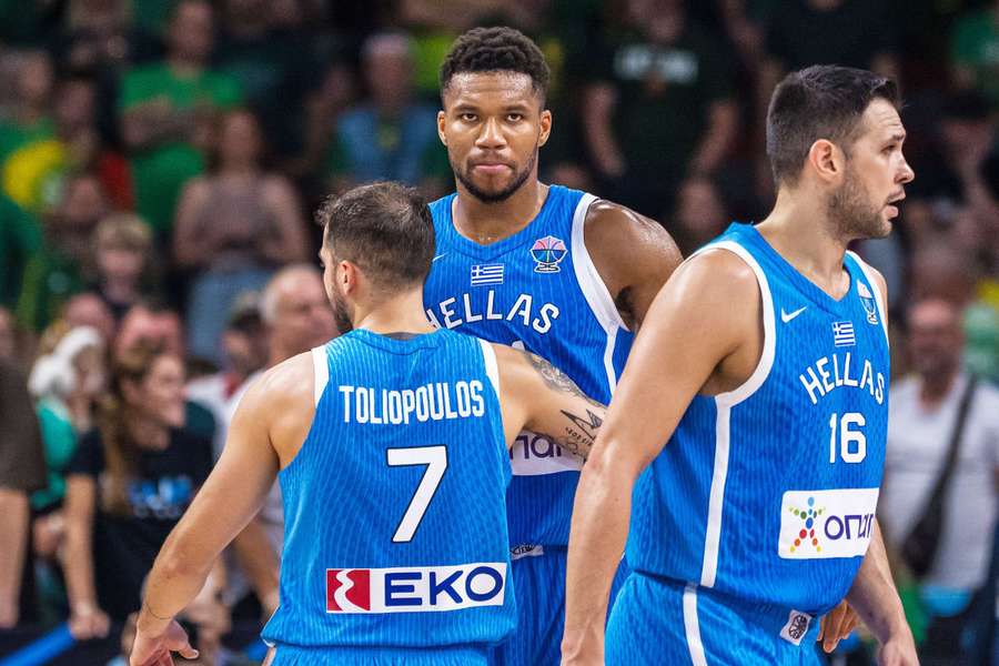 Giannis e a Grécia seguiram em frente