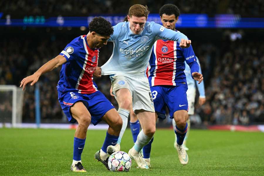 PSG schockt City im Etihad. PSG schockt City im Etihad.