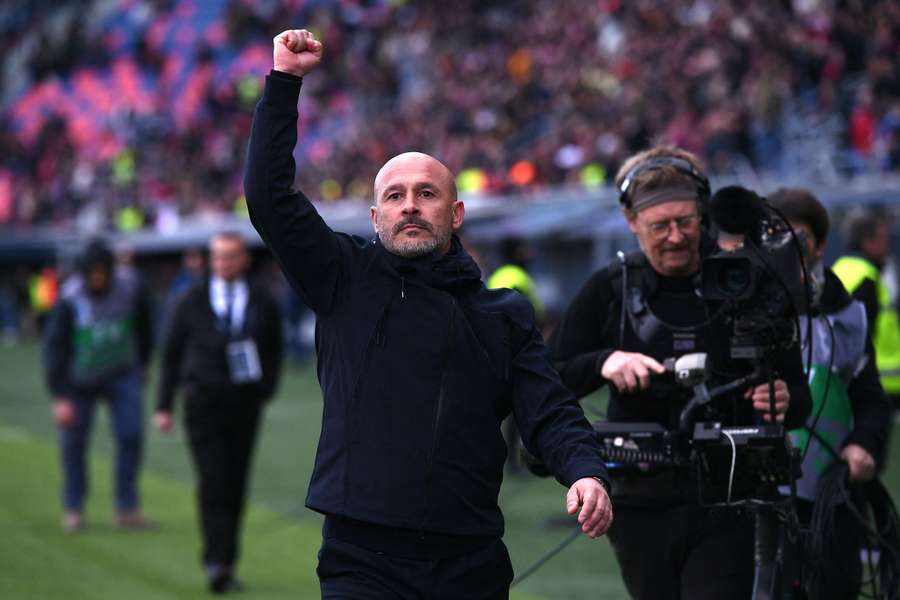 Vincenzo Italiano celebra o triunfo
