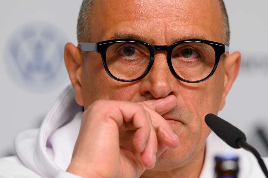 Calzona prezentoval plány na Konferencii trénerov SFZ. Calzona prezentoval plány na Konferencii trénerov SFZ.