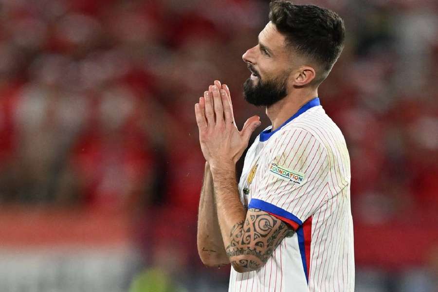 Olivier Giroud é um dos membros mais experientes à disposição de Didier Deschamps