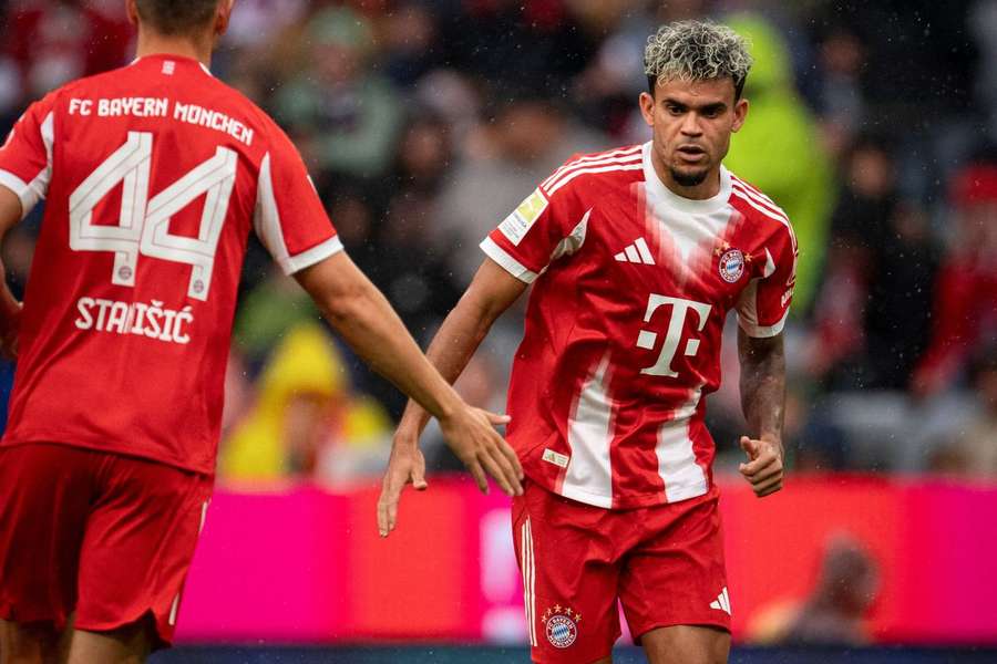 Luis Díaz na estreia pelo Bayern Luis Díaz na estreia pelo Bayern