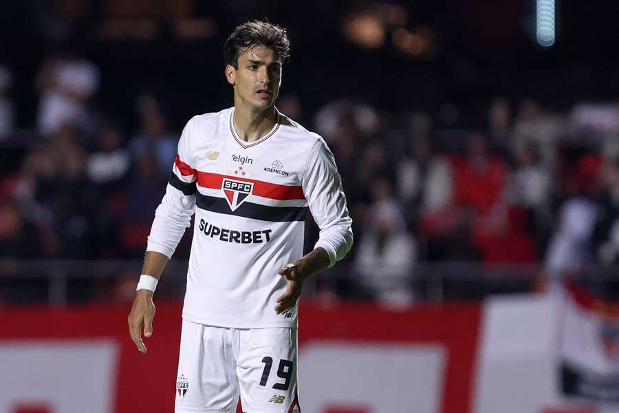 Dinenno só entrou em campo oito vezes com a camisa do São Paulo 