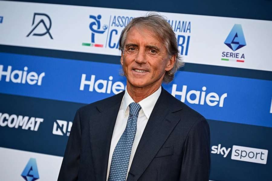 Roberto Mancini se vrátil na lavičku italské reprezentace. Roberto Mancini se vrátil na lavičku italské reprezentace.