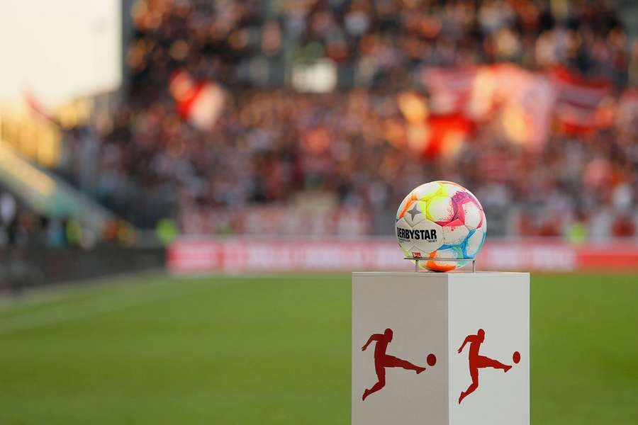 La Bundesliga 2023/24 inizia la nuova stagione il 18 agosto, con Werder Brema e Bayern Monaco a dare il calcio d'inizio.