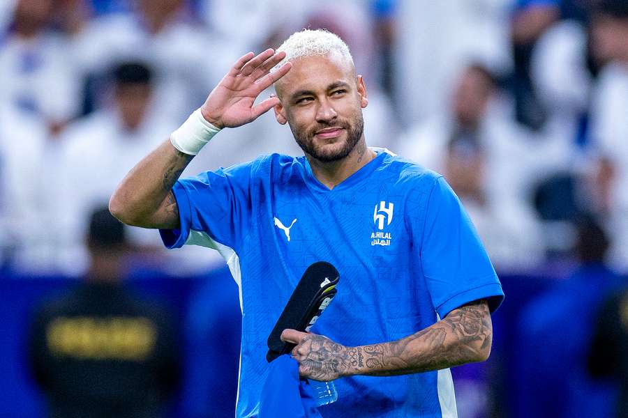 Neymar se declaró al Santos durante un acto Neymar se declaró al Santos durante un acto