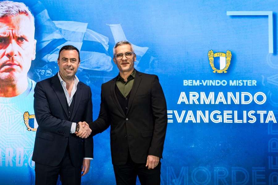 Miguel Ribeiro, presidente da SAD do Famalicão, com Armando Evangelista