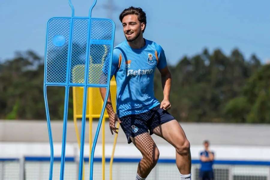 Martim Fernandes treinou sem limitações esta terça-feira