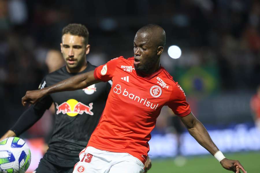 Enner Valencia teve uma boa participação no jogo deste domingo (23)