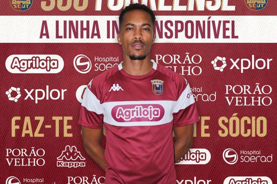 Patrick Fernandes chega para reforçar a ofensiva da equipa de Torres Vedras