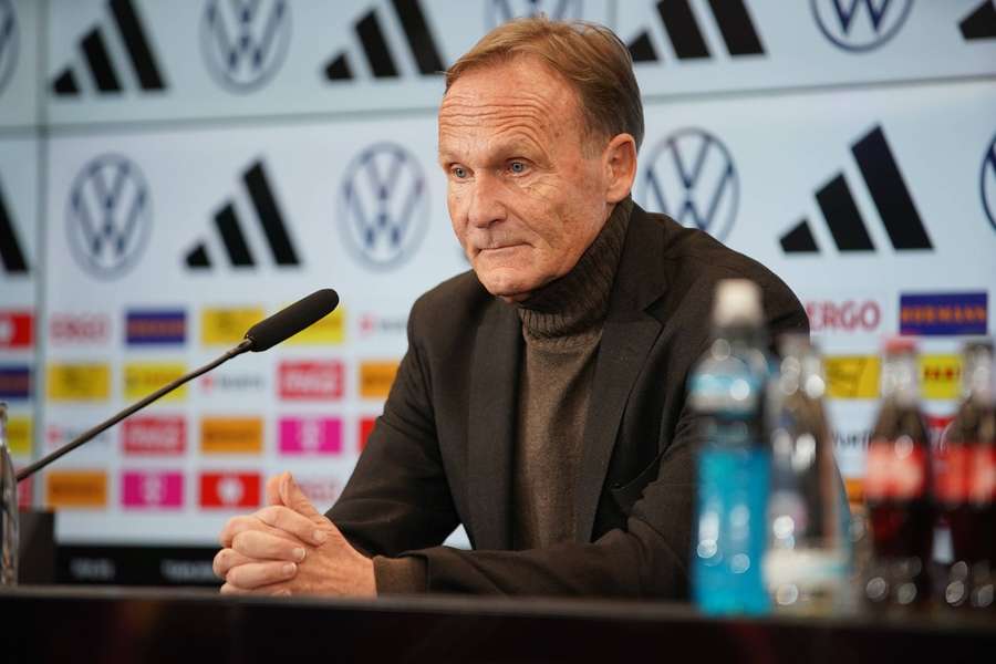 Hans-Joachim Watzke will das DFB-Team näher an die Fans bringen und spricht Hansi Flick das Vertrauen aus. 