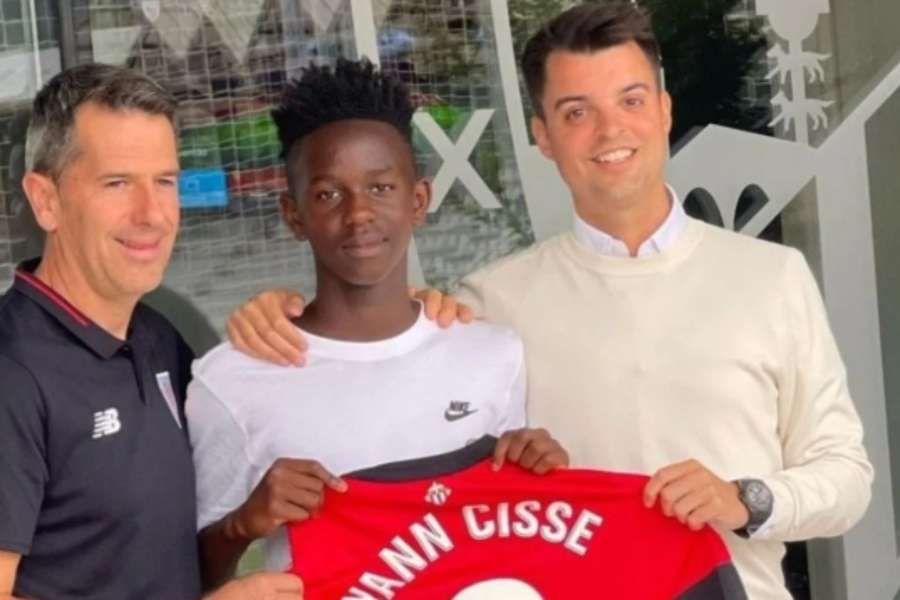 Yann Cissé, en su presentación como jugador del Athletic