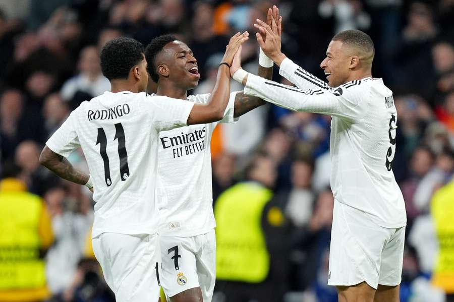 Trio de ataque do Real Madrid brilhou na goleada sobre o Salzburg