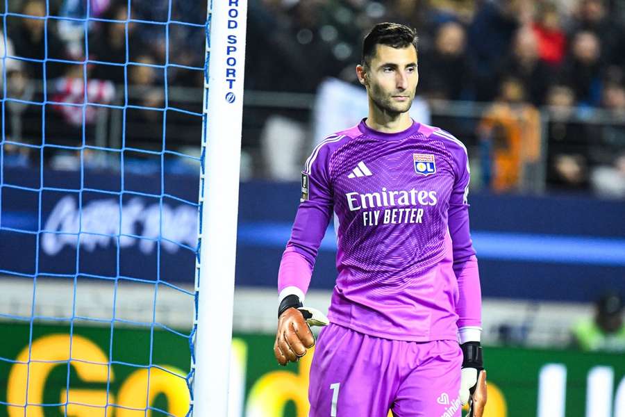 Greif sa stal brankárskou jednotkou Lyonu.