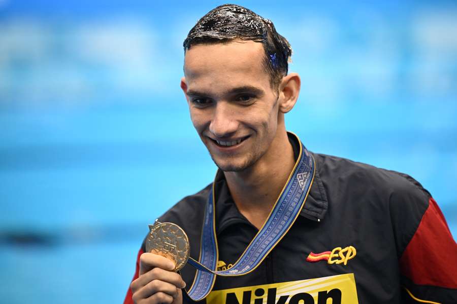 Fernando Díaz posa con una sonrisa en el rostro