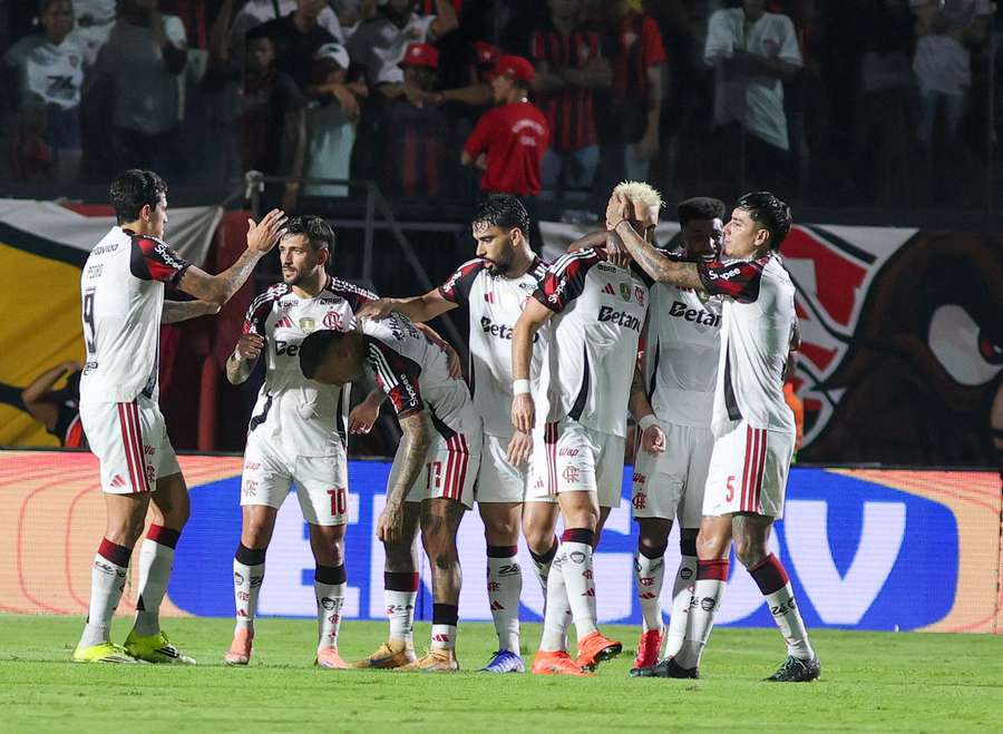 O Flamengo fez um primeiro tempo eficiente