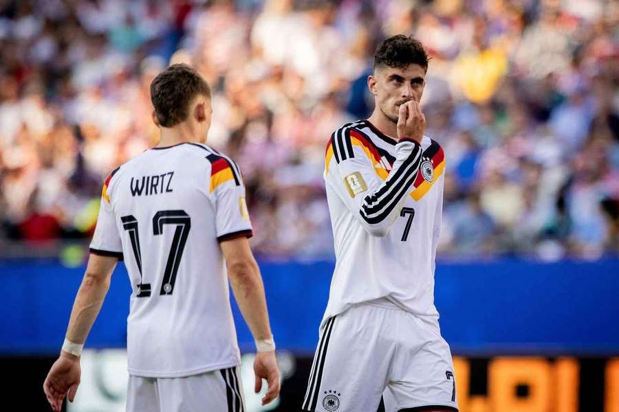 Wirtz (l.) und Havertz (r.) im DFB-Trikot Wirtz (l.) und Havertz (r.) im DFB-Trikot