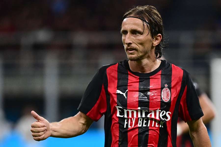 Milan, de Modric, busca primeira vitória na Serie A italiana