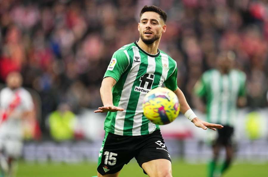 Alex Moreno (29 ani) a evoluat 4 sezoane la Real Betis