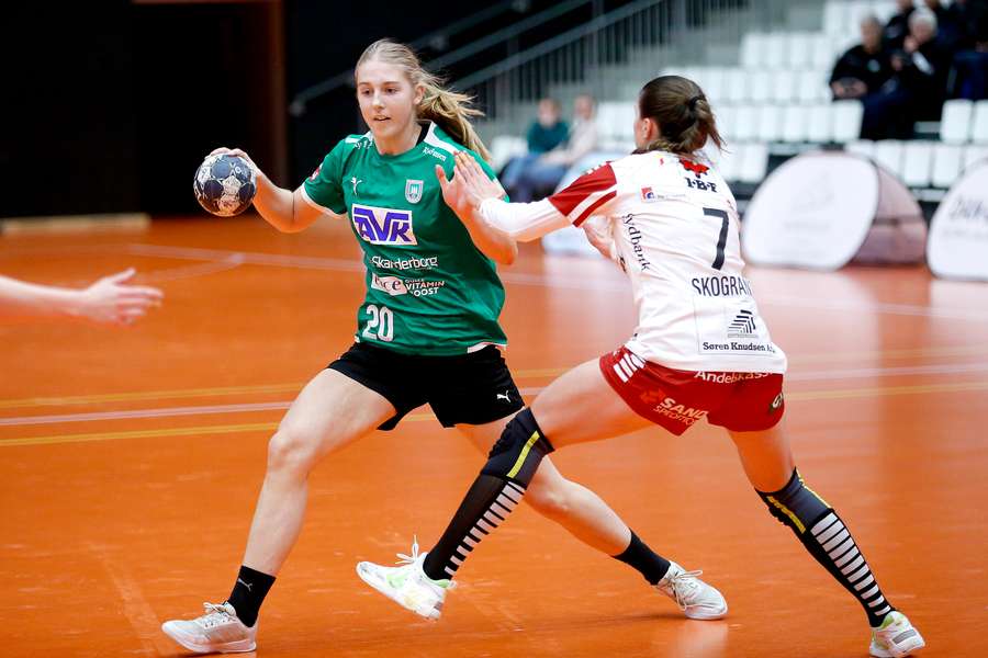 Laura Borg bliver af flere ligatrænere nævnt som en mulig kommende stjerne i den bedste danske håndboldrække.