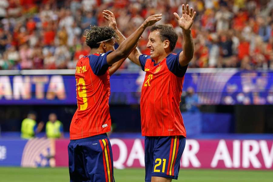 Cupa Mondială: Spania - Arabia Saudită. Lamine Yamal și Mikel Oyarzabal fac show în prima repriză la Atlanta Cupa Mondială: Spania - Arabia Saudită. Lamine Yamal și Mikel Oyarzabal fac show în prima repriză la Atlanta