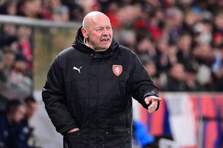 Kouč české reprezentace Miroslav Koubek. Kouč české reprezentace Miroslav Koubek.