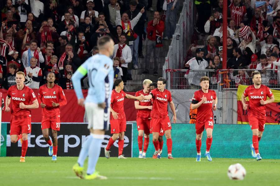 Freiburg winkt der erstmalige Einzug in ein europäisches Halbfinale