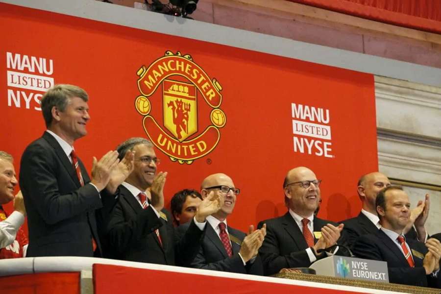 Executivos americanos do Red Devils na Bolsa de NY