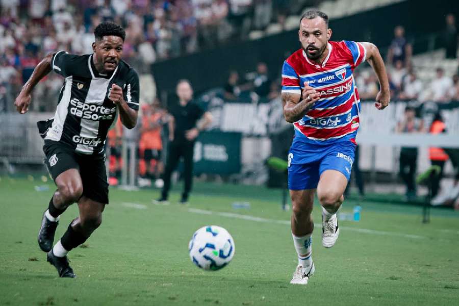 Clássico foi decidido nos instantes finais Clássico foi decidido nos instantes finais