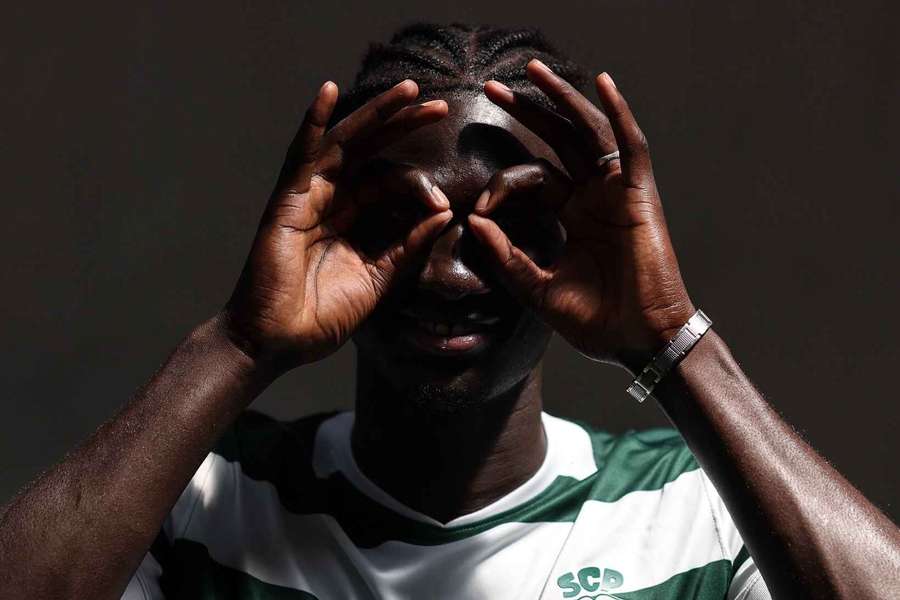 Djibril Gueye vai jogar na equipa B Djibril Gueye vai jogar na equipa B